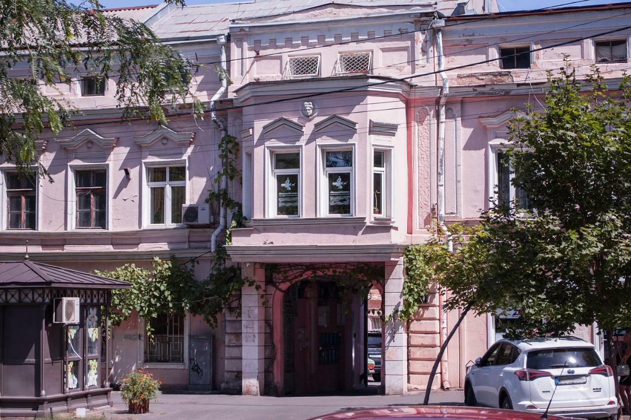 Flat in the city center Odessa Exteriör bild